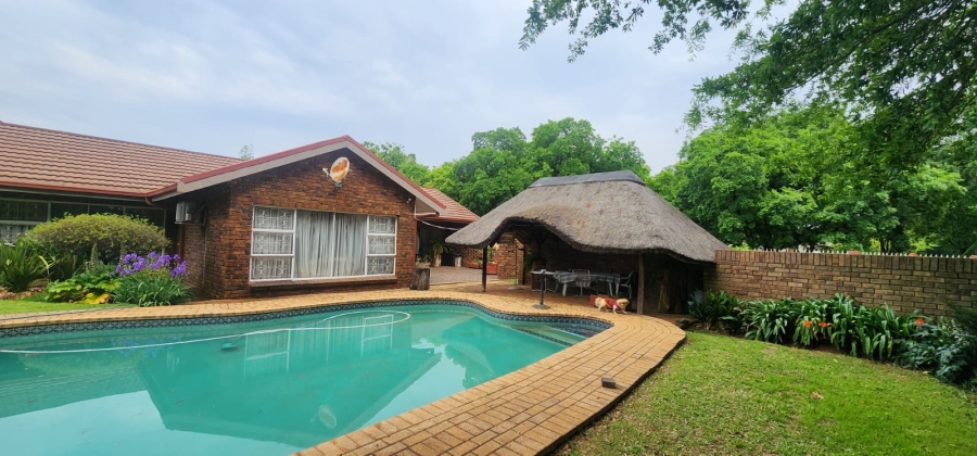 4 Bedroom Property for Sale in Stilfontein Ext 4 North West
